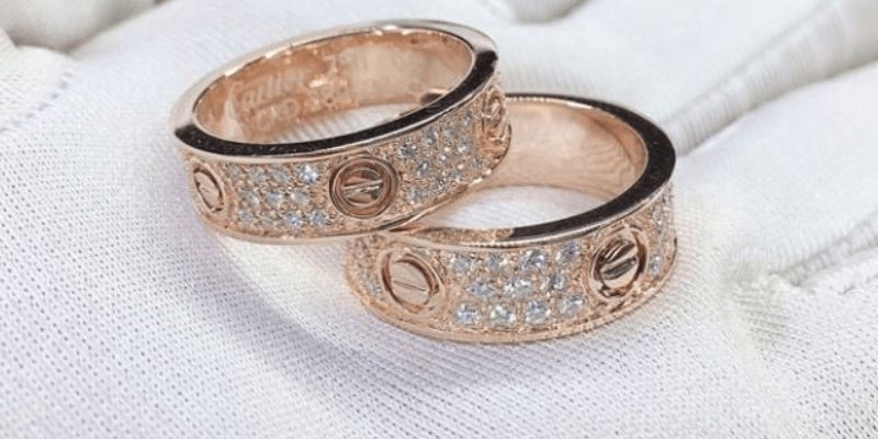 Vàng Hồng Giá Bao Nhiêu 1 Chỉ? Tin Mới & Lời Khuyên Đầu Tư 2 Anh trong bai 1 min1 6