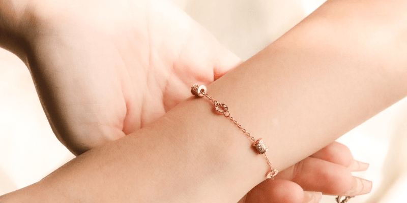 Vàng Hồng Giá Bao Nhiêu 1 Chỉ? Tin Mới & Lời Khuyên Đầu Tư 4 Anh trong bai 2 min1 8